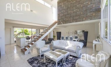 Casa en venta en Don Joaquin, Canning