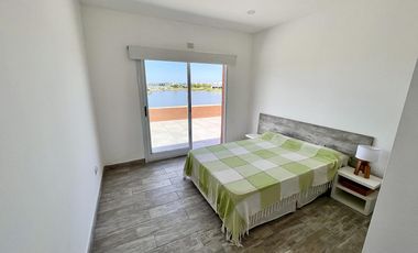 VENTA DE CASA A LA LAGUNA - BARRIO SAN SEBASTIAN AREA 6