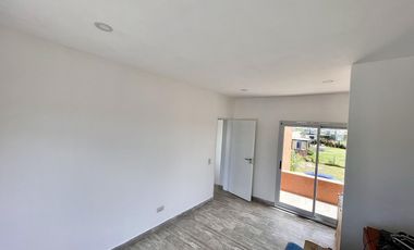 VENTA DE CASA A LA LAGUNA - BARRIO SAN SEBASTIAN AREA 6