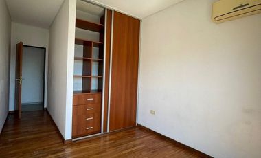 Departamento 4 ambientes con balcón al frente, lavadero y cochera - Wilde