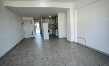 Departamento 4 ambientes con balcón al frente, lavadero y cochera - Wilde