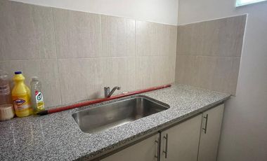 Departamento 4 ambientes con balcón al frente, lavadero y cochera - Wilde
