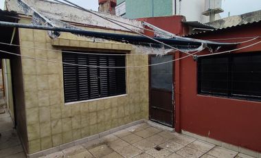 CASA DE 2 DORMITORIOS EN LACALLE BLASCO IBAÑEZ A MTS DE BYNNON