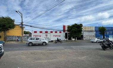 ARRIENDO LOCAL COMERCIAL, CON SALA DE VENTAS Y OFICINAS, PAI