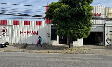 ARRIENDO LOCAL COMERCIAL, CON SALA DE VENTAS Y OFICINAS, PAI