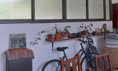 Casa en venta - 4 Dormitorios 2 Baños - Cochera - 137Mts2 - Santa Teresita