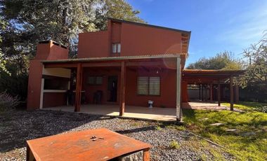 Casa en venta y alquiler en Villa Allende golf