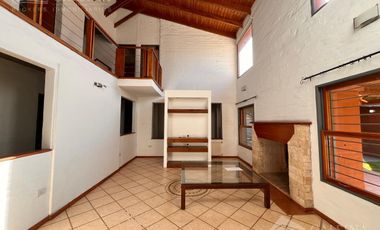 Casa en venta y alquiler en Villa Allende golf