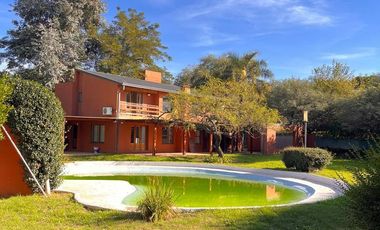 Casa en venta y alquiler en Villa Allende golf