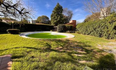 Casa en venta y alquiler en Villa Allende golf