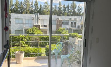 Casa tipo duplex de 4 amb  en venta en El Sendero - Nordelta