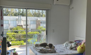 Casa tipo duplex de 4 amb  en venta en El Sendero - Nordelta