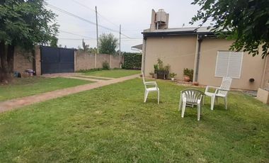 Casa en  Champagnat 2305