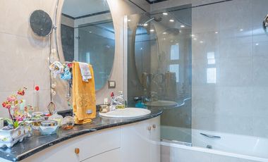 Departamento en Quilmes 4 dormitorios con 2 cocheras piso 5