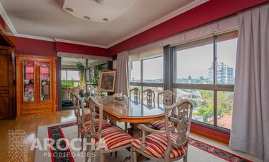 Departamento en Quilmes 4 dormitorios con 2 cocheras piso 5