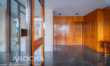 Departamento en Quilmes 4 dormitorios con 2 cocheras piso 5