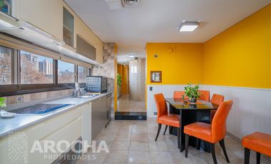Departamento en Quilmes 4 dormitorios con 2 cocheras piso 5