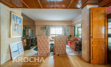 Departamento en Quilmes 4 dormitorios con 2 cocheras piso 5