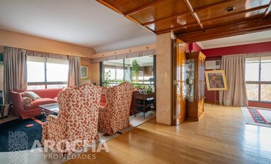 Departamento en Quilmes 4 dormitorios con 2 cocheras piso 5