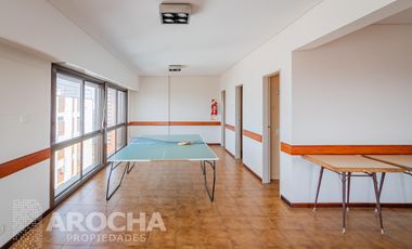 Departamento en Quilmes 4 dormitorios con 2 cocheras piso 5