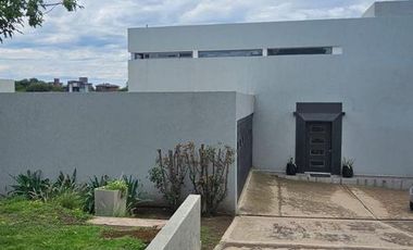 B° Estancia Q2, Casa disponible para ingreso inmediato