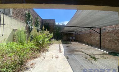 Alquiler Edificio Comercial - Local en  San Miguel