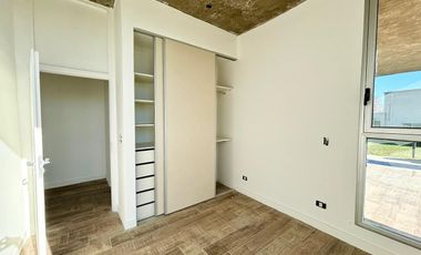 VENTA DE CASA EN SAN SEBASTIAN - AREA 2 GOLF - 4 AMBIENTES