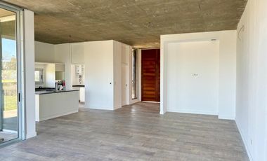 VENTA DE CASA EN SAN SEBASTIAN - AREA 2 GOLF - 4 AMBIENTES