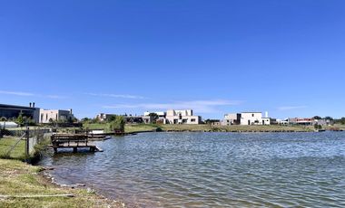 VENTA LOTE A LA LAGUNA - SAN SEBASTIAN AREA 1 NUESTRA SEÑORA DEL PILAR
