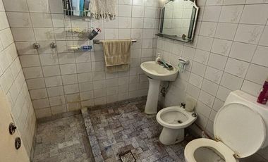 Casa en  Venta - Avellaneda e Italia