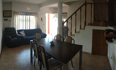 Departamento de 4 ambientes con cochera en Condominio Privado - Paso Del Rey - Moreno