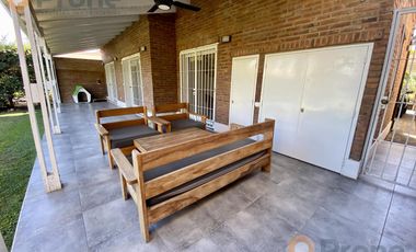 CASA 3 DORMITORIOS CON PILETA EN FISHERTON