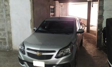 Inversores! Cochera para auto, varias motos y baulera, Moreno al 300, Barrio Sur