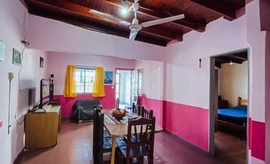 Casa en venta - 3 Dormitorios 1 Baño - Cochera - 400Mts2 - Melchor Romero, La Plata