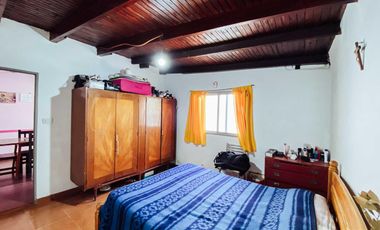 Casa en venta - 3 Dormitorios 1 Baño - Cochera - 400Mts2 - Melchor Romero, La Plata