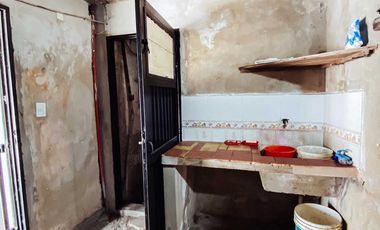 Casa en venta - 3 Dormitorios 1 Baño - Cochera - 400Mts2 - Melchor Romero, La Plata