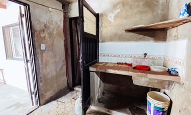 Casa en venta - 3 Dormitorios 1 Baño - Cochera - 400Mts2 - Melchor Romero, La Plata