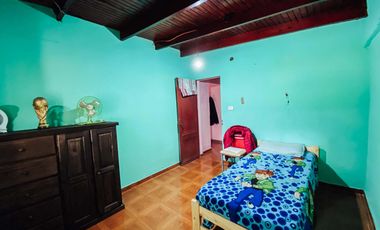 Casa en venta - 3 Dormitorios 1 Baño - Cochera - 400Mts2 - Melchor Romero, La Plata