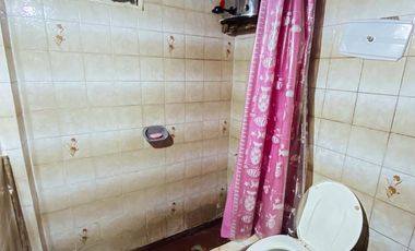 Casa en venta - 3 Dormitorios 1 Baño - Cochera - 400Mts2 - Melchor Romero, La Plata