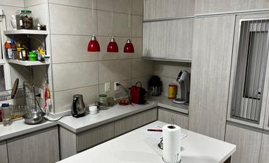 Venta Departamento en 6 ambientes con vista al lago