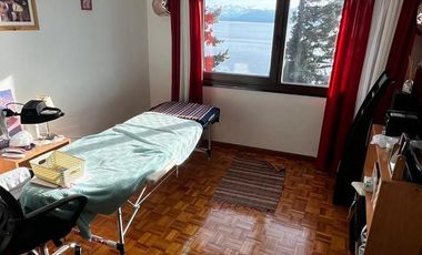 Venta Departamento en 6 ambientes con vista al lago