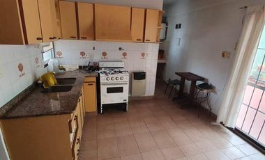 Dúplex en Bernal Este