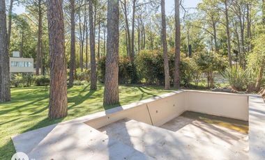 Casa 4 dormitorios, amplio jardín - Puerto Paraíso - Gral Lagos | Venta