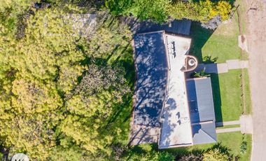 Casa 4 dormitorios, amplio jardín - Puerto Paraíso - Gral Lagos | Venta
