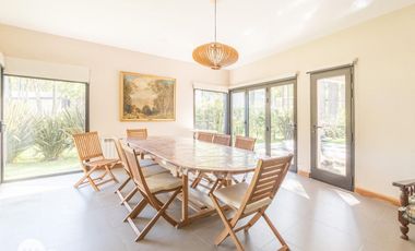 Casa 4 dormitorios, amplio jardín - Puerto Paraíso - Gral Lagos | Venta
