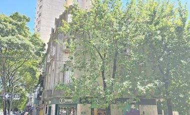 Edificio Comercial en  esquina de calle 12 y 55 LA PLATA CENTRO