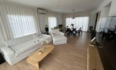 Casa en alquiler de 3 dormitorios en Barrio Cerrado