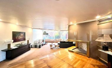 Casa en venta - 3 Dormitorios 3 Baños - Cocheras - 420Mts2 - Mataderos