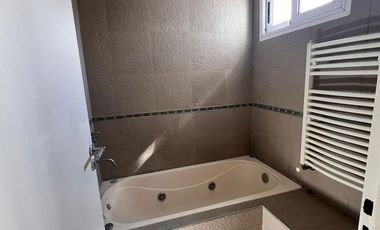 Casa en  en VENTA / Alquiler