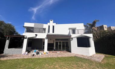 Casa en  en VENTA / Alquiler